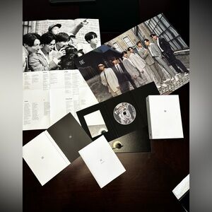 BTS LOVERS!!! LIMITED EDITION - BTS Deluxe Edition Album